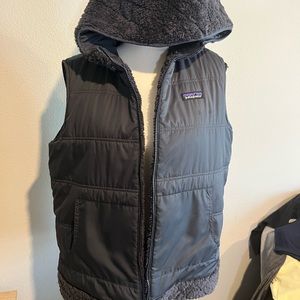Patagonia reversible vest jacket